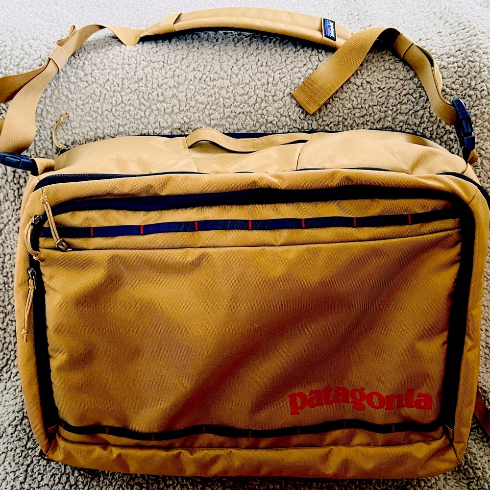 Patagonia Black Hole Tres MLC 45L bag